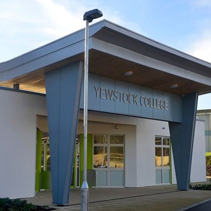 Yewstock College